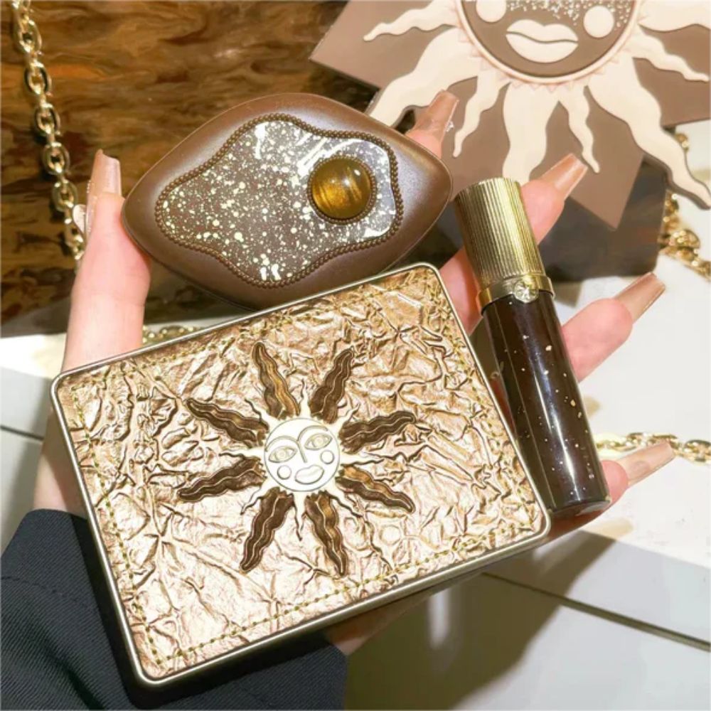 GirlCult - Gold Rush Series Facial Makeup Palette - Taohuawu - 15g - Image 3